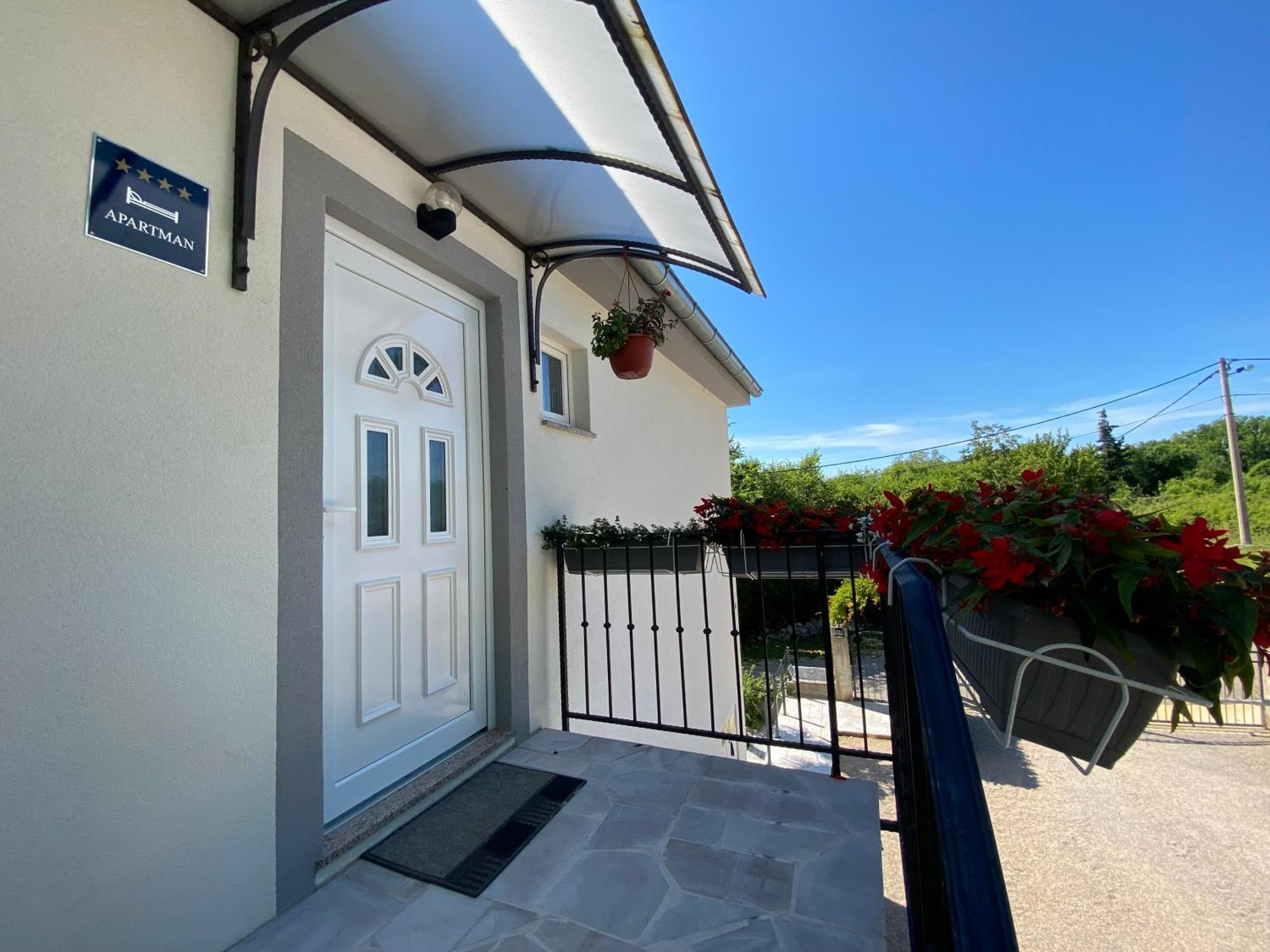 Apartmani Foresta Kras Exterior foto